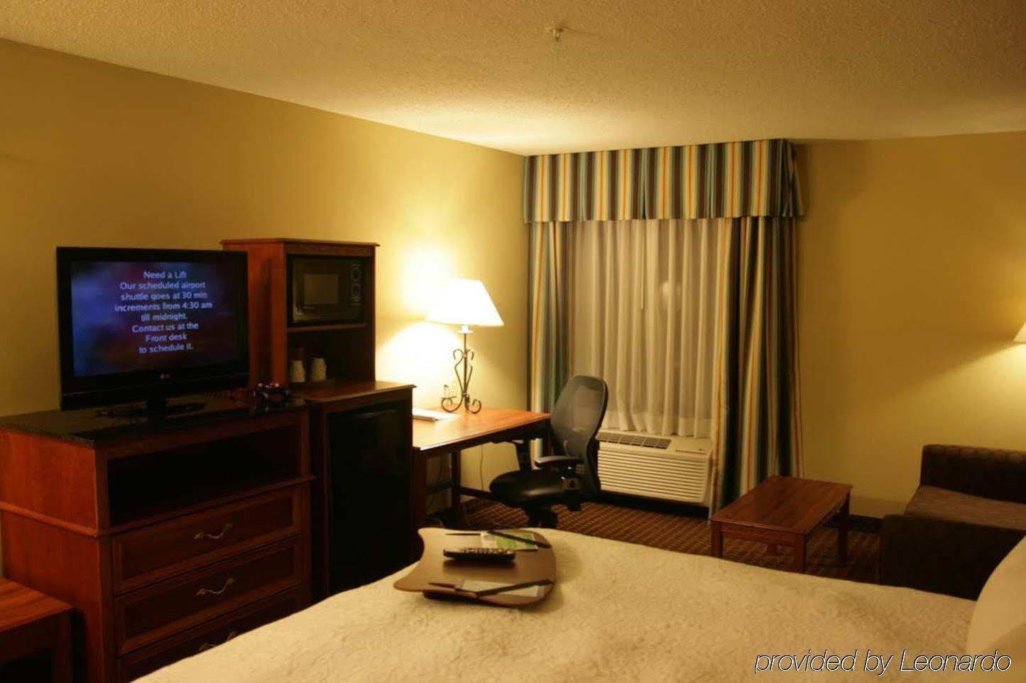 Hampton Inn Cincinnati Airport-North Hebron Exterior photo